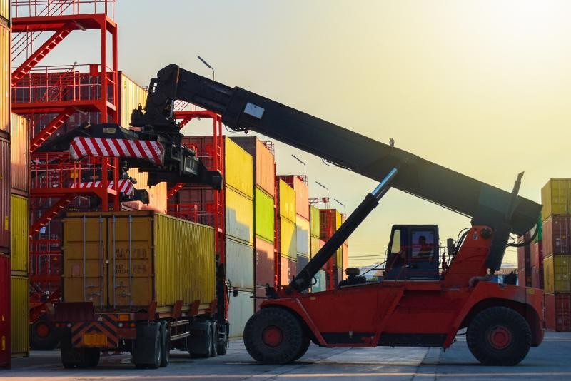 Reach Stacker