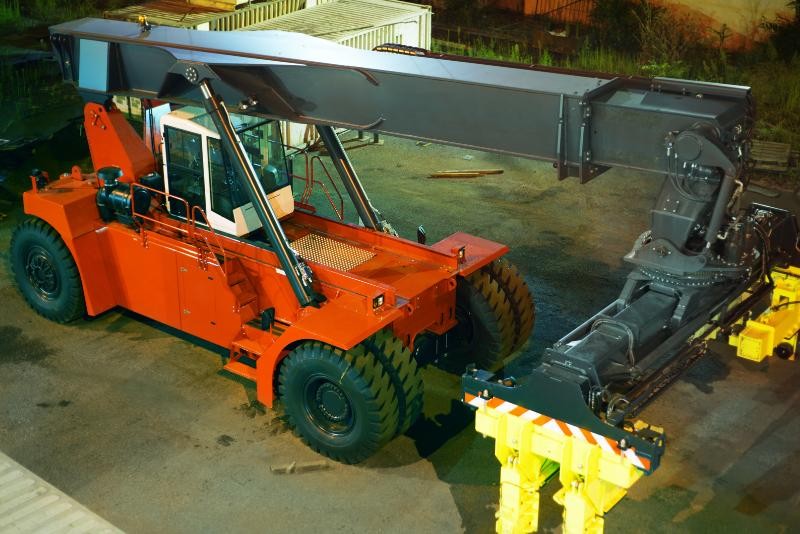Manutenção Eixo Diferencial Reach Stacker